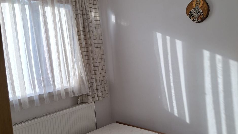 Casa cu 15 camere de vanzare in Bazna, Sibiu ( azil, pensiune) - Poză 16