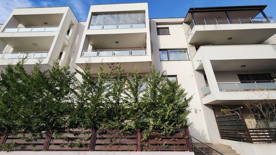 Inchiriere 4 camere Pipera 191 mp, etaj 3/3, 2 locuri de parcare - Poză 3