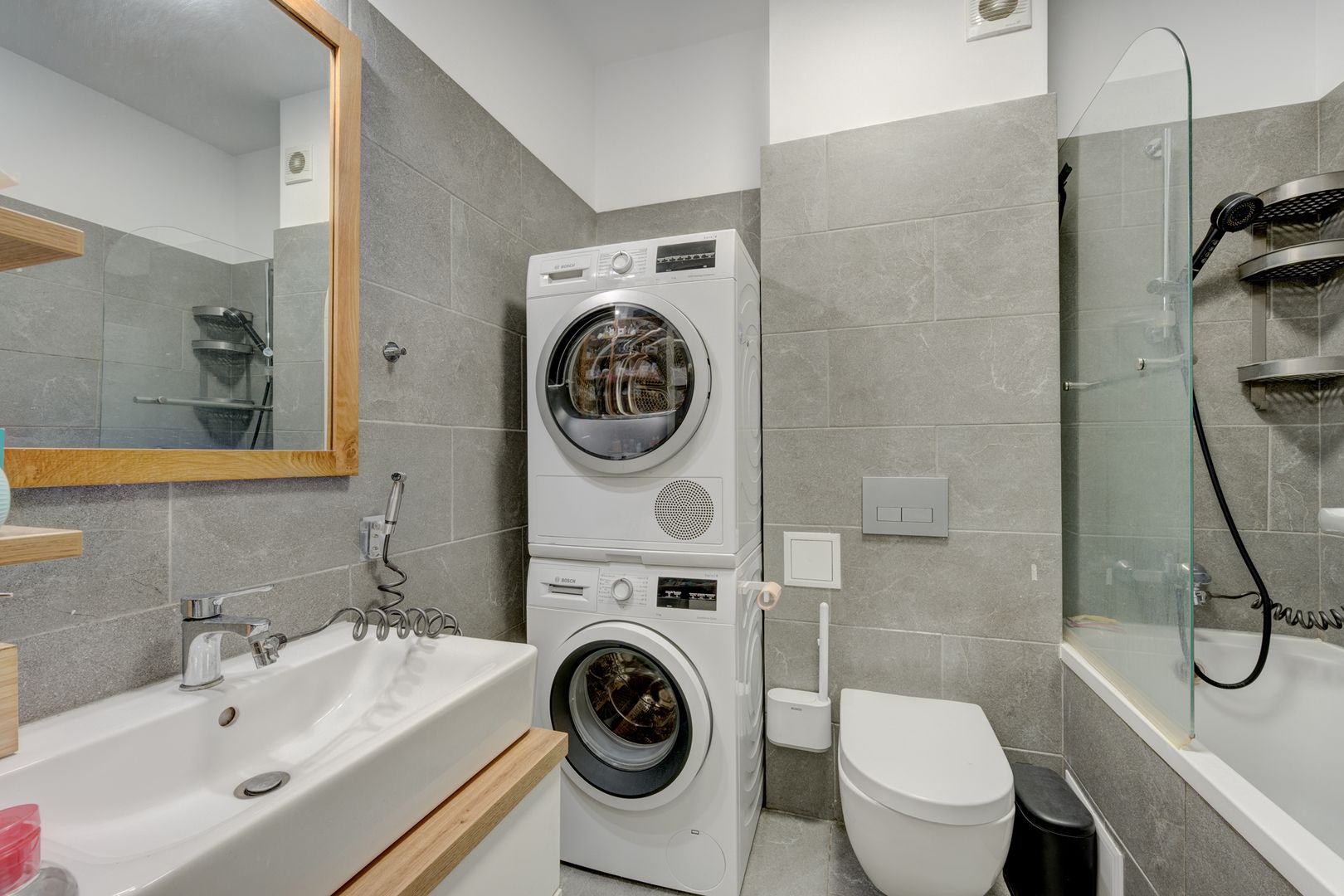 Atria Urban Restort, 4 camere cu Gradina si loc de parcare - Poză 7