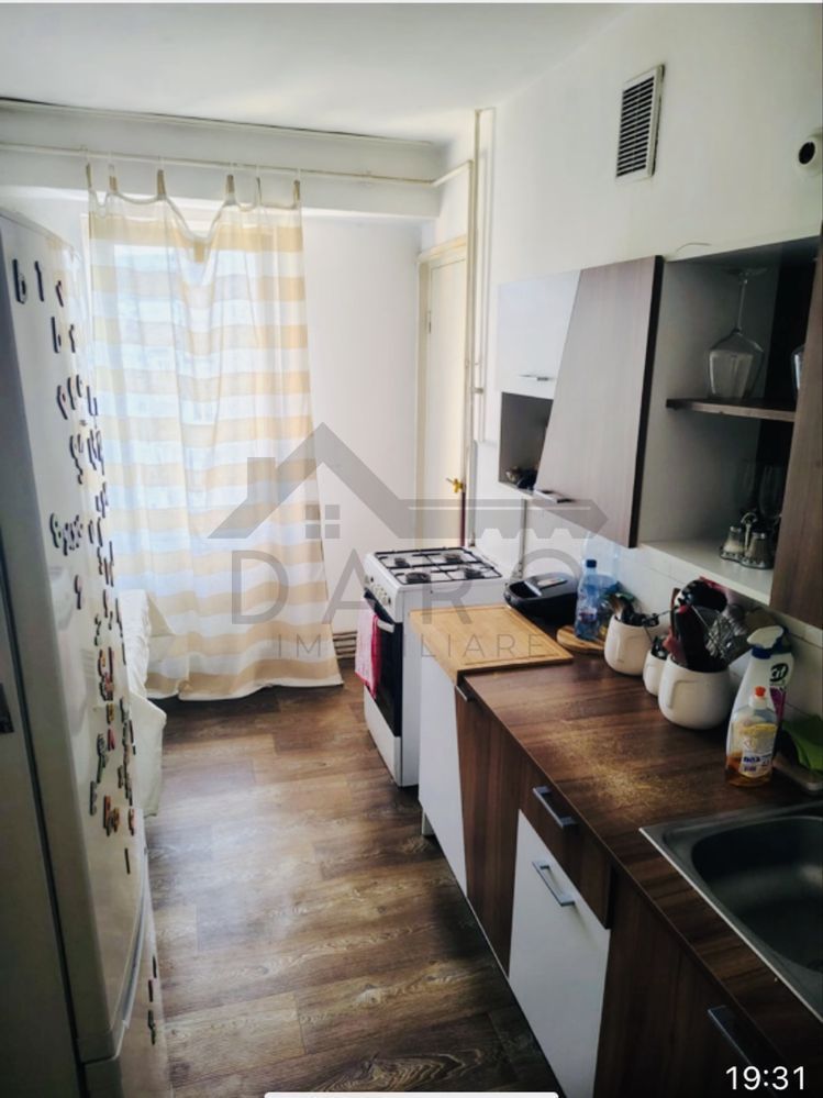 Dau In Chirie Apartament Cu Doua Camere - Poză 2