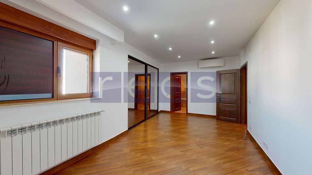 3 CAMERE | BELLER | DOROBANTI - Poză 9