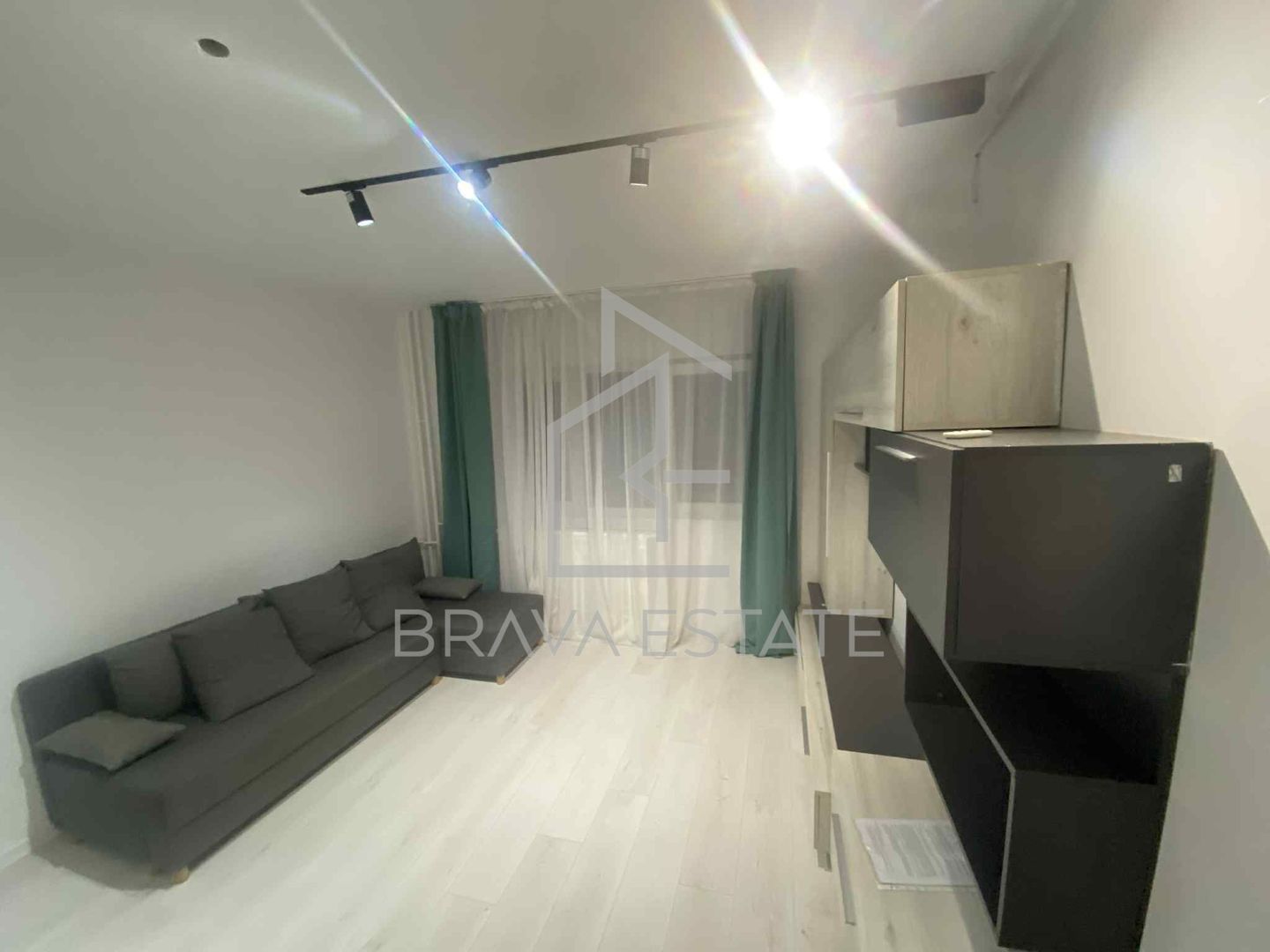 Garsoniera 19 mp, mobilată și utilată, zona Intre Lacuri - Poză 1