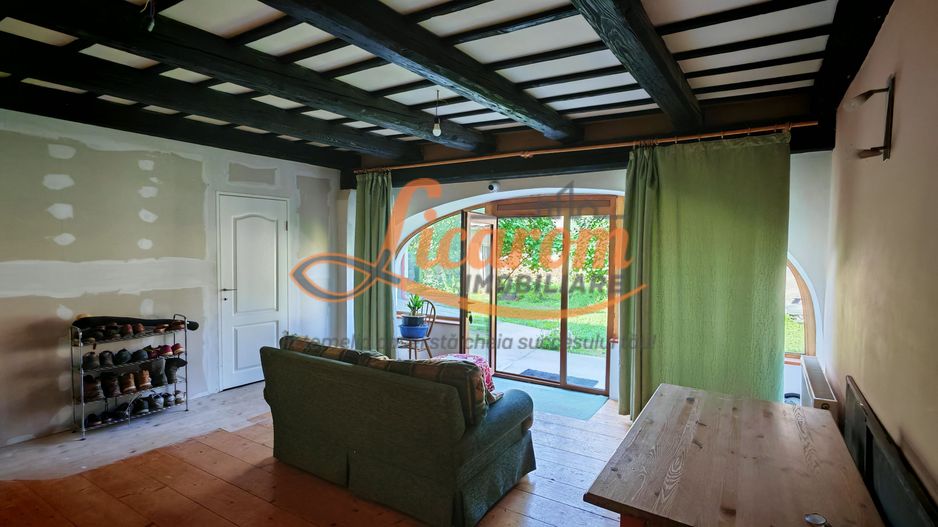 CASA SASEASCA comuna VULCAN,zona foarte buna,teren 3000 mp - Poză 8