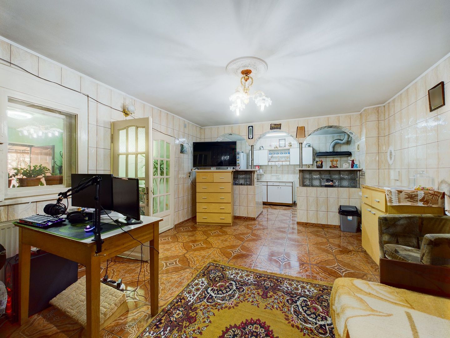 Casă de vânzare cu 8 camere zona Aradul Nou - Poză 7