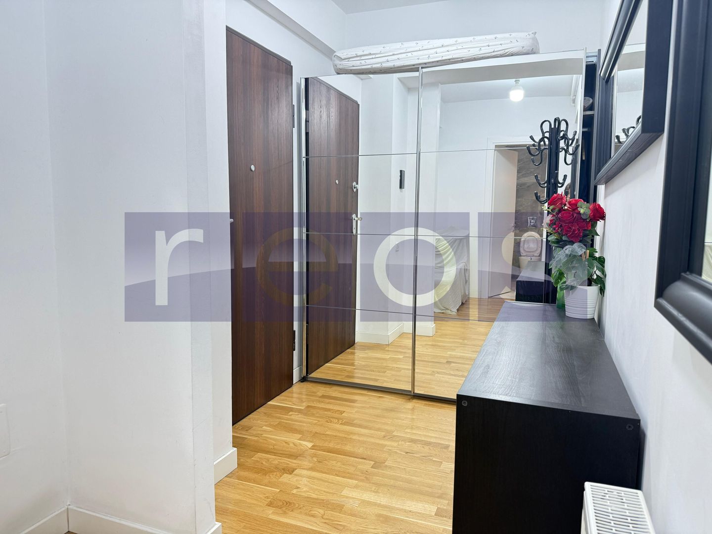 DE VÂNZARE STUDIO | TERASĂ 10 MP + PARCARE DISPONIBILĂ | IANCU NICOLAE - Poză 4