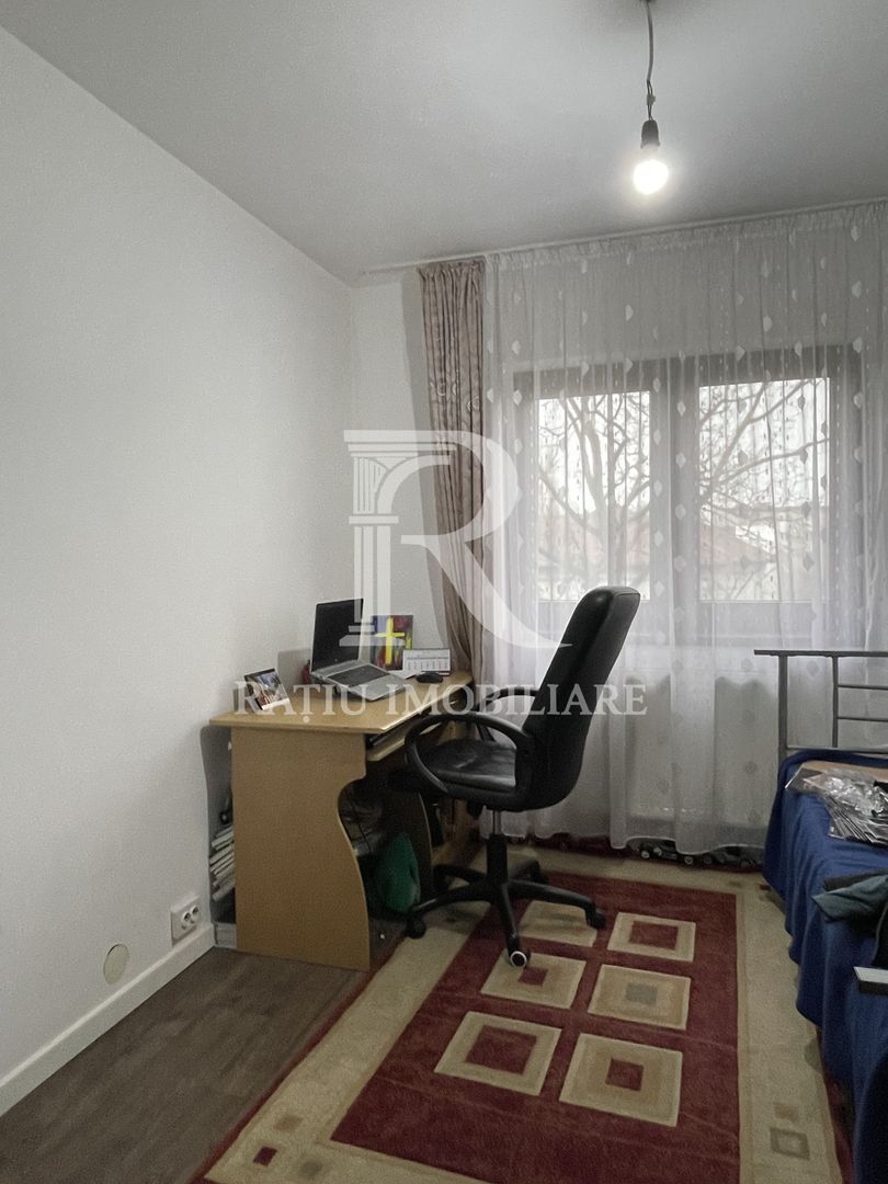 Apartament cu 3 camere | Etaj intermediar | Rogerius | Oradea - Poză 10