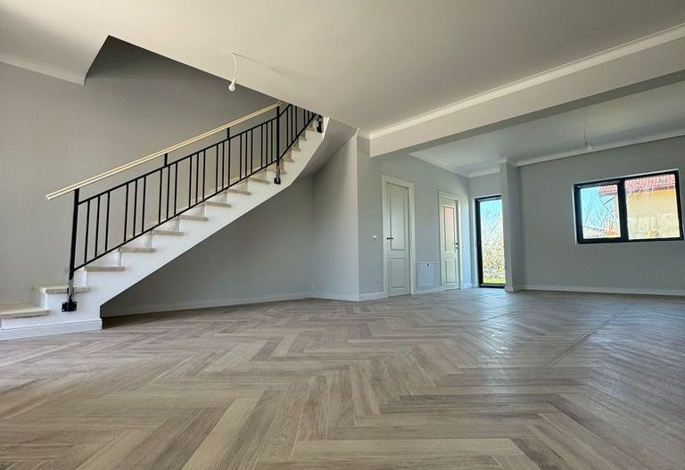 Duplex de vanzare 4, 5 camere | 4 bai | finisaje premium - Corbeanca - Poză 1