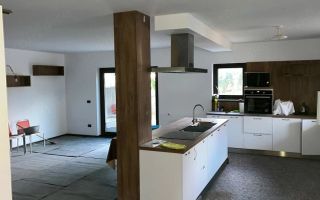 Casă de vânzare în Valea Ursului, Iași – 4 dormitoare, 2 băi, acces din strada principală - Poză 5