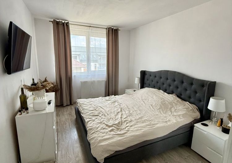 Apartament 3 camere, dressing, balcon, parcare, zona Eroilor - Poză 3