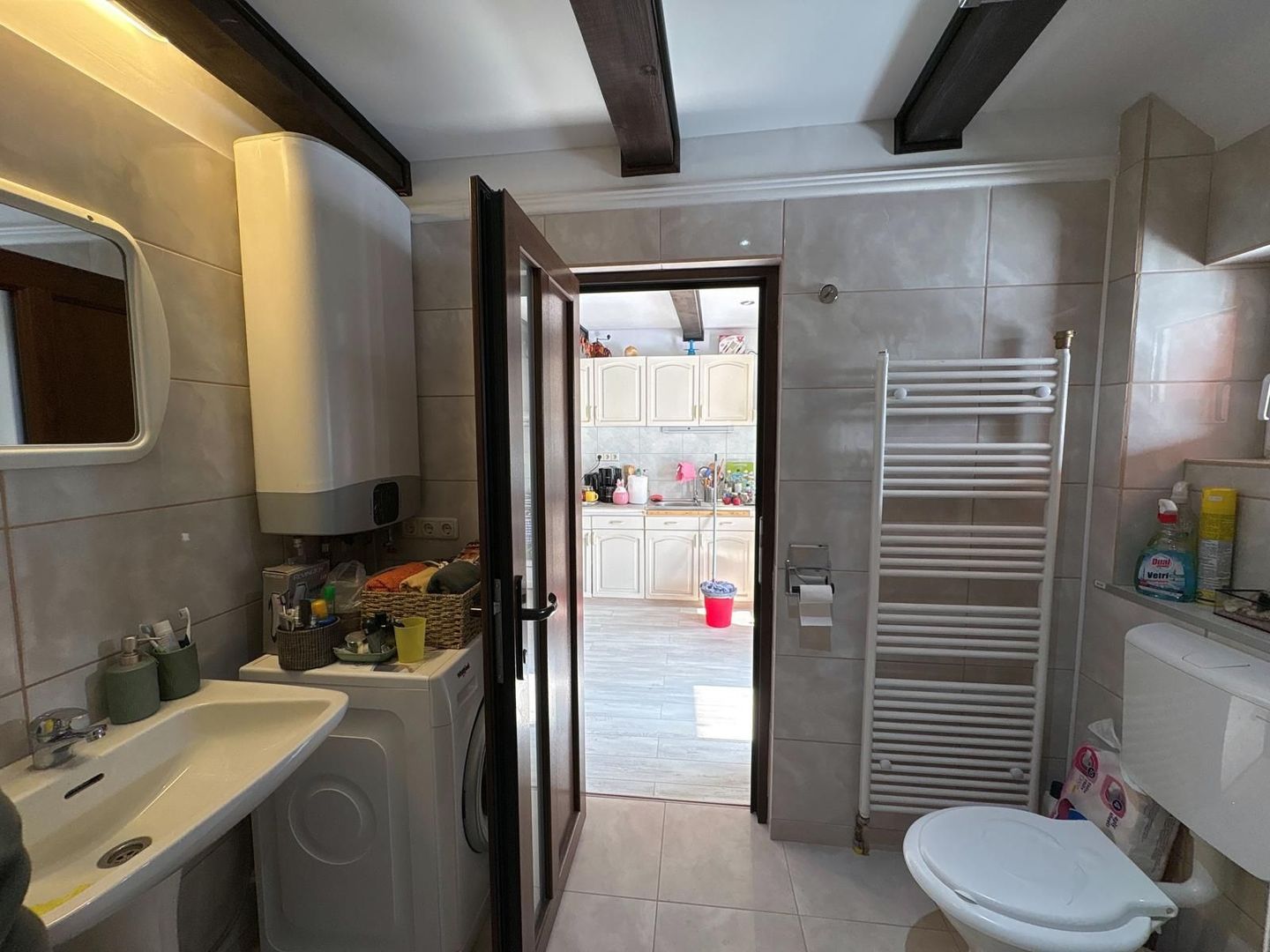 Casă de vanzare 6 camere 220 m² utili cu 376 M² teren la șosea - Poză 12