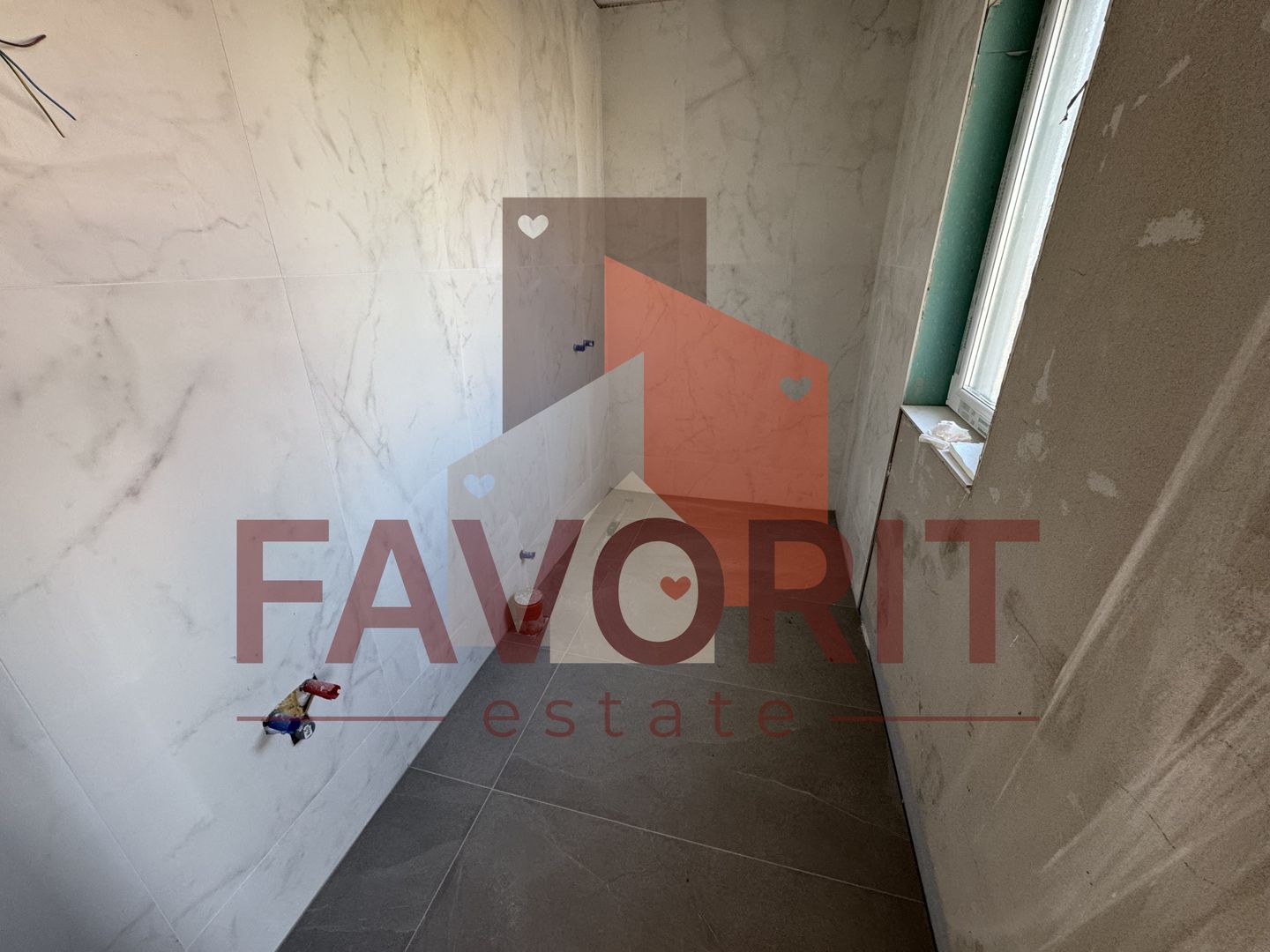 Finisat la cheie. Acces asfaltat. Toate utilitatile - Poză 14