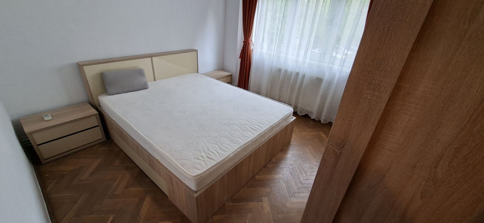 Apartament de inchirat cu 4 camere + garaj- Torontalului - Poză 5