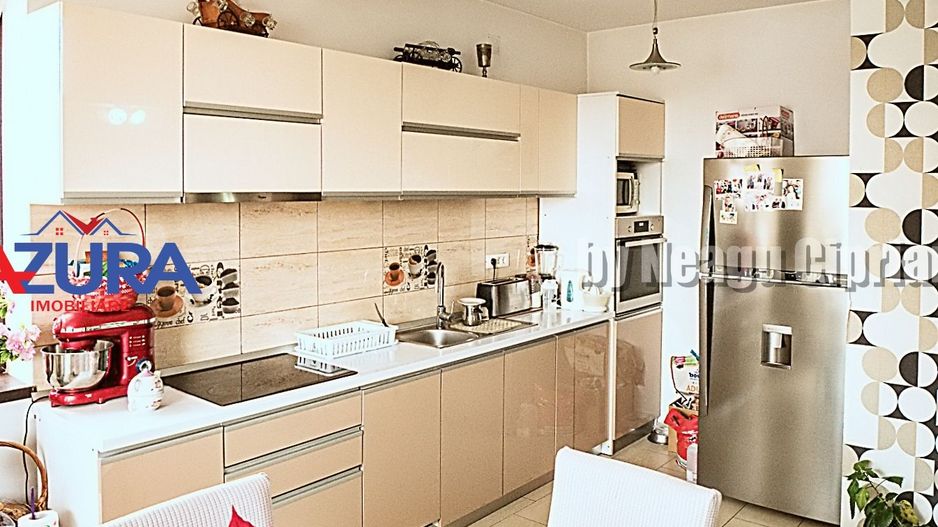 AZURA Imobiliare - 2 Case, 1 Camin - Smeura 250 m din DN zona Hintesti - Poză 7