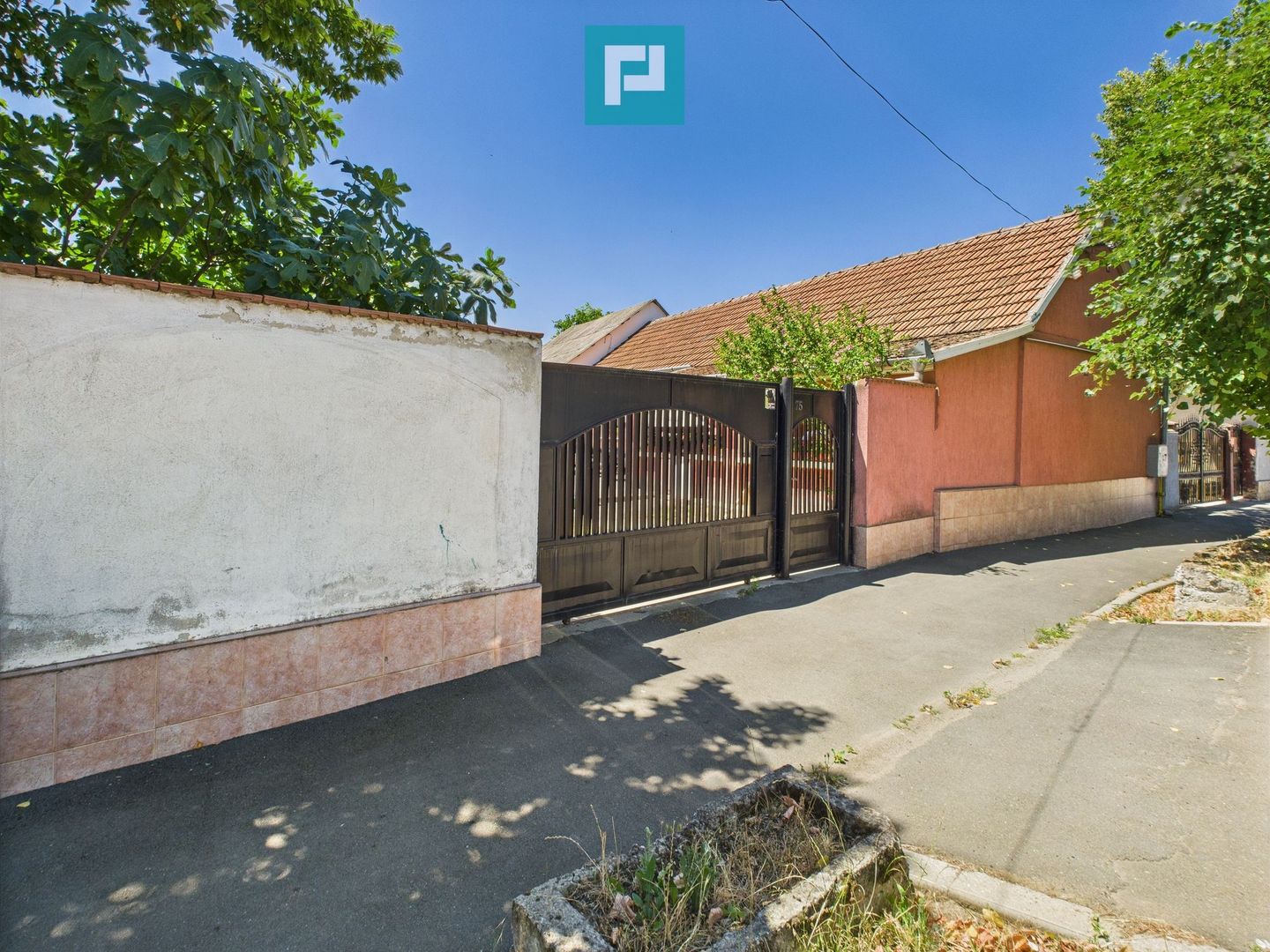 Casă cu 2 camere și teren de 1450 mp în Aradul Nou - Poză 12