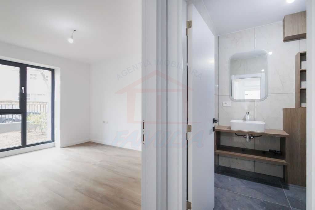 Inchiriere spatiu comercial cu terasa Melchisedec Residence - Poză 2