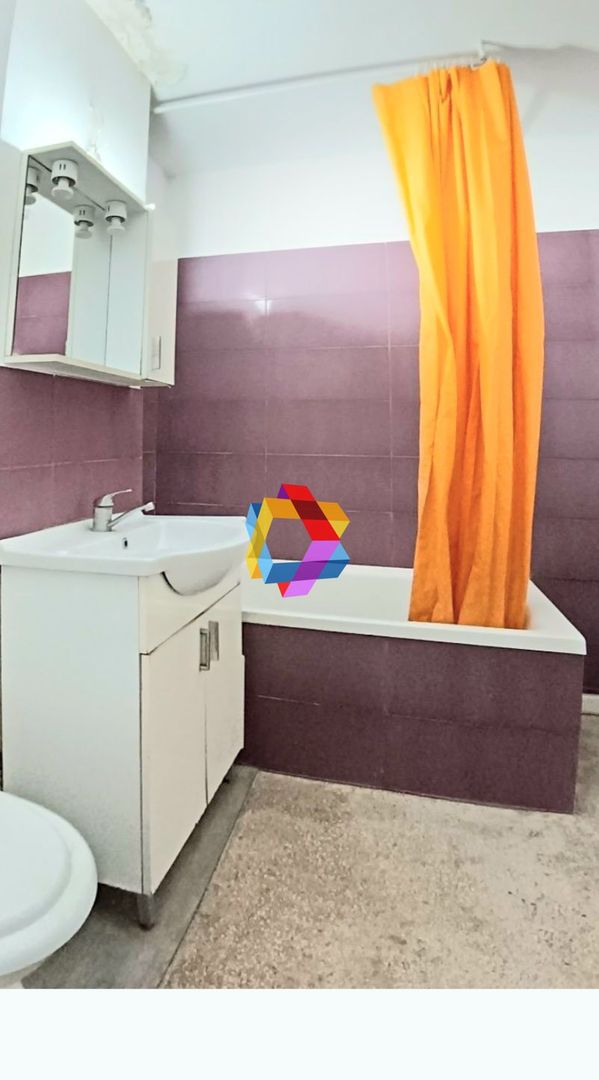 Apartament 3 camere de vânzare Brasov, zona Racadau, 77 mp, Spatii-comerciale-bv - Poză 4