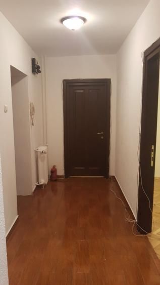 Apartament 3 camere, 83 mp, vedere stradală, ideal birou, Bd. Decebal - Poză 12