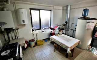 Casa 8 camere,4 bai,482mp,1.100mp teren,2 garaje,0% comision - Poză 22