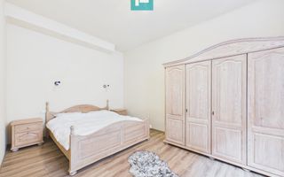 Apartament ultracentral, renovat, cu garaj - Poză 4