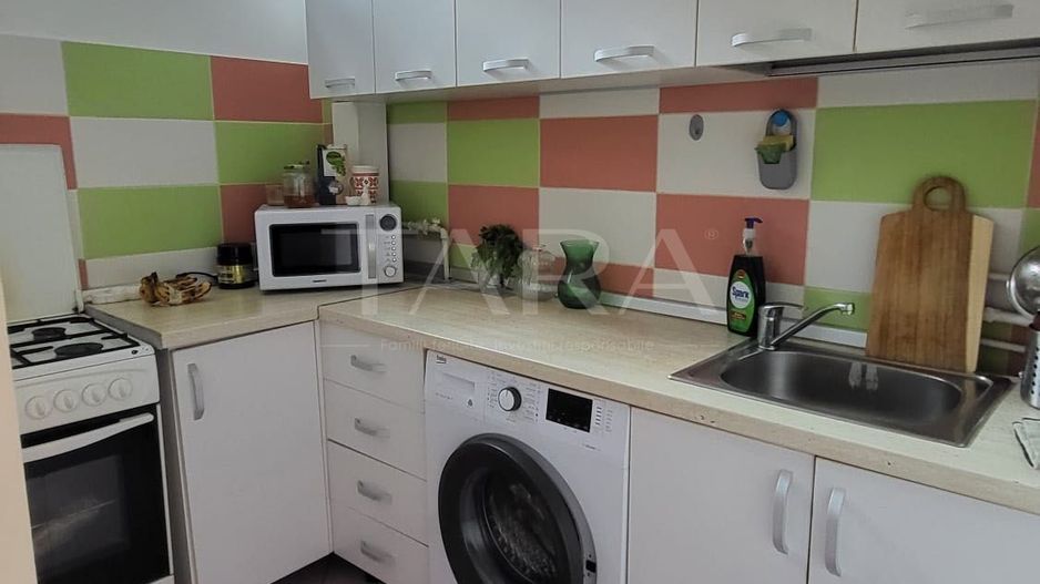 Garsonieră renovată, mobilată și utilată, cu parcare, zona semicentral - Poză 6