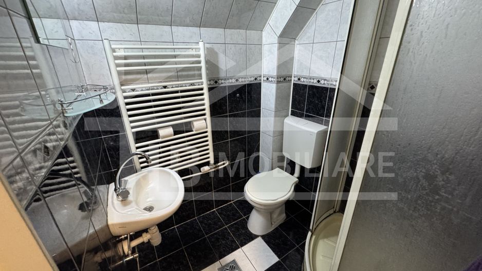 Apartament de 5 camere, 135mp, zona Petrom - Poză 13