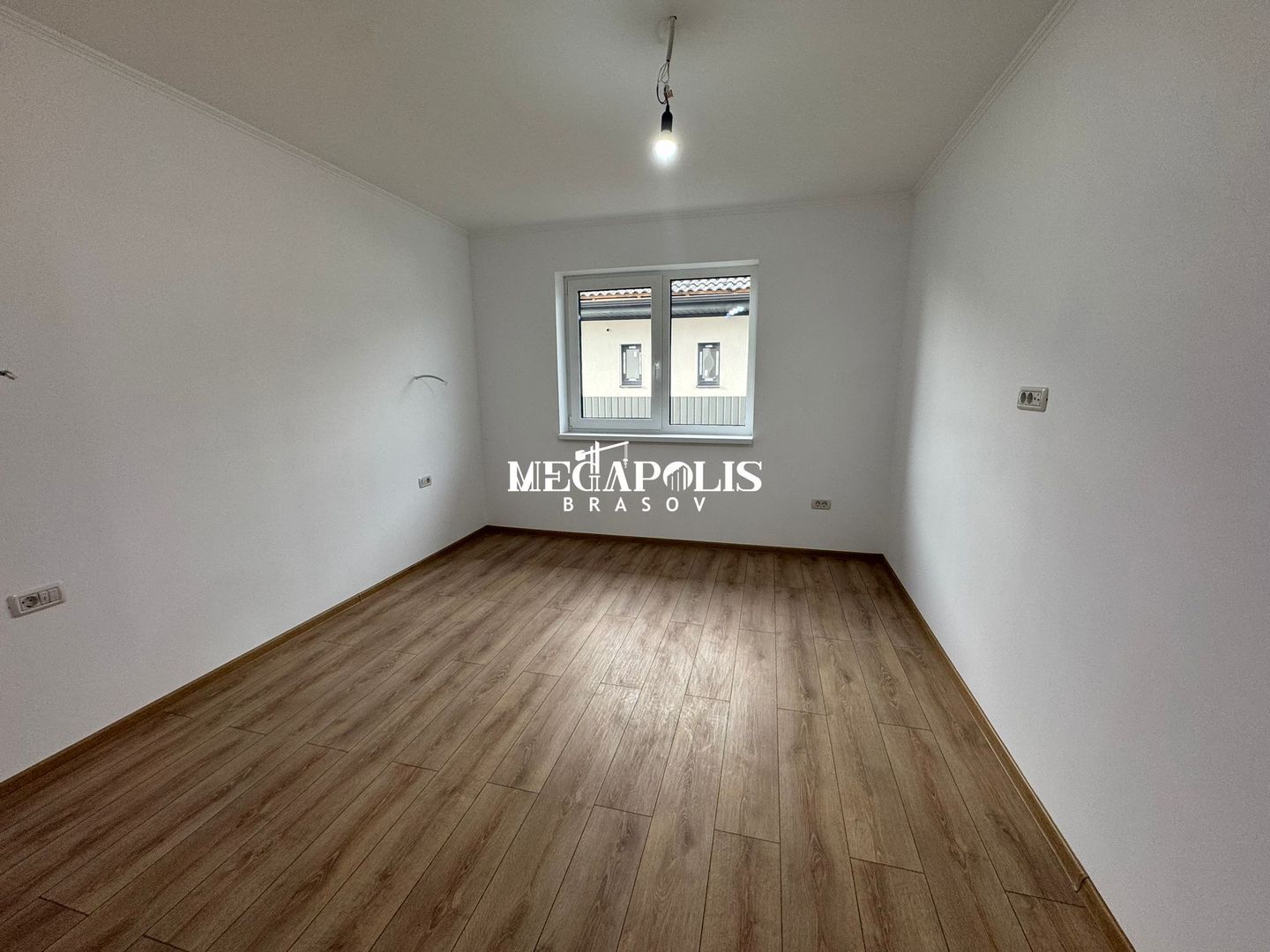 Vanzare Casa pe Parter  4 Camere  Brașov în Cartierul izvor - Poză 6