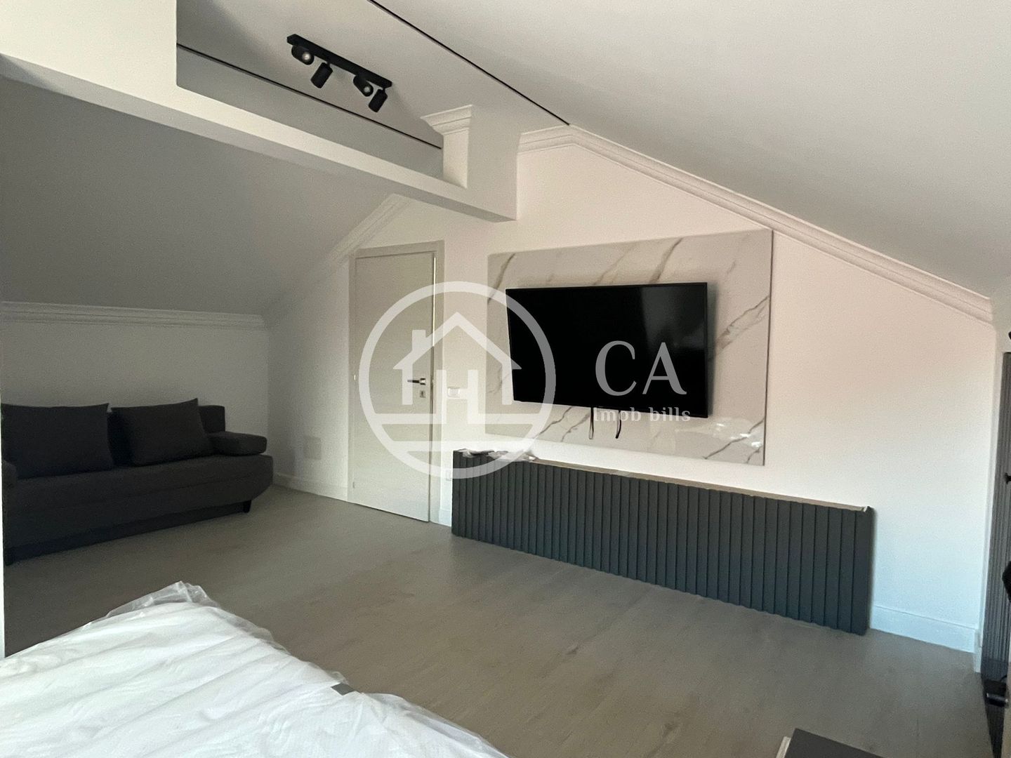 Casa de vanzare D+P+M cu 6 camere in Cartier Viena - Poză 14