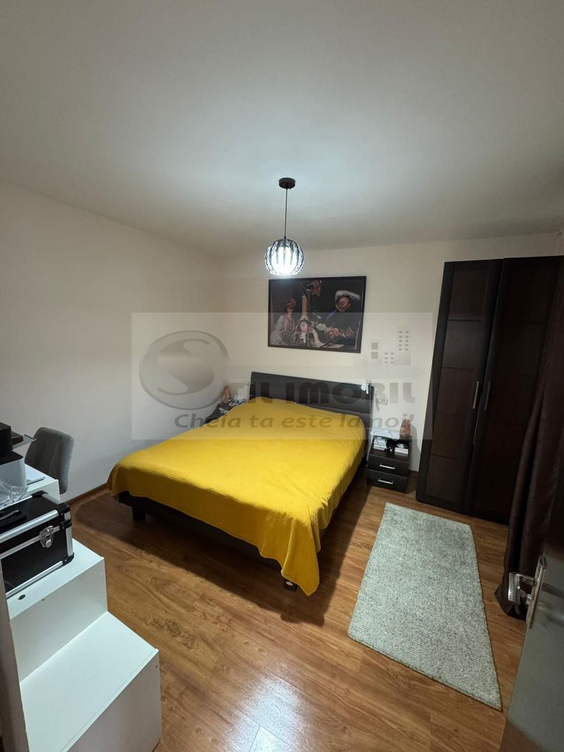 Ap 3 camere | 60mp | et. intermediar | Zona Podu Roș - 123.000E - Poză 2