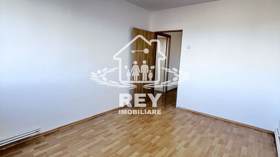 Apartament 2 camere,bloc cu lift, Str. Oștirii/Mihai Viteazul/N.Iorga - Poză 13