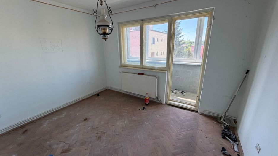Apartament 3 camere, decomandat - Cugir - Poză 12