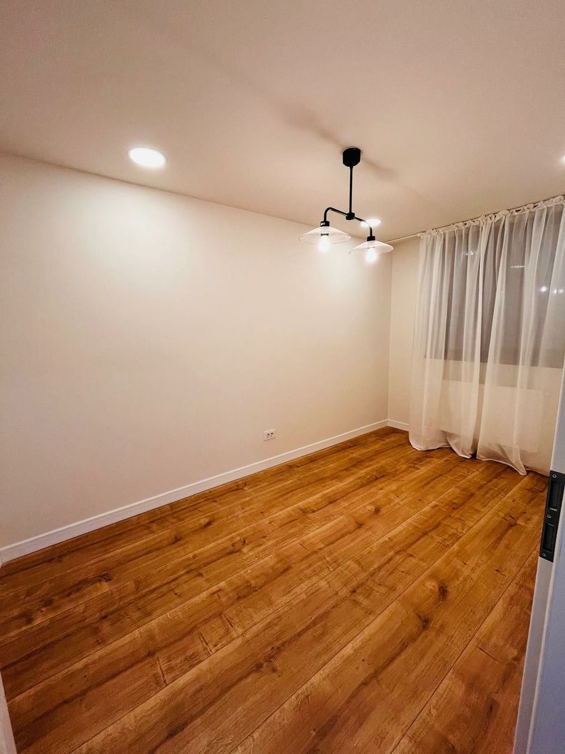 3 camere etaj 2, Tiglina 1, renovat, complet mobilat - Poză 6