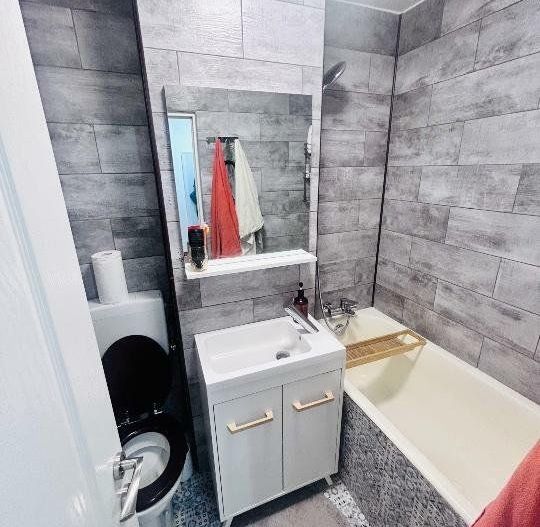 APARTAMENT LUX | TEIUL DOAMNEI - Poză 9