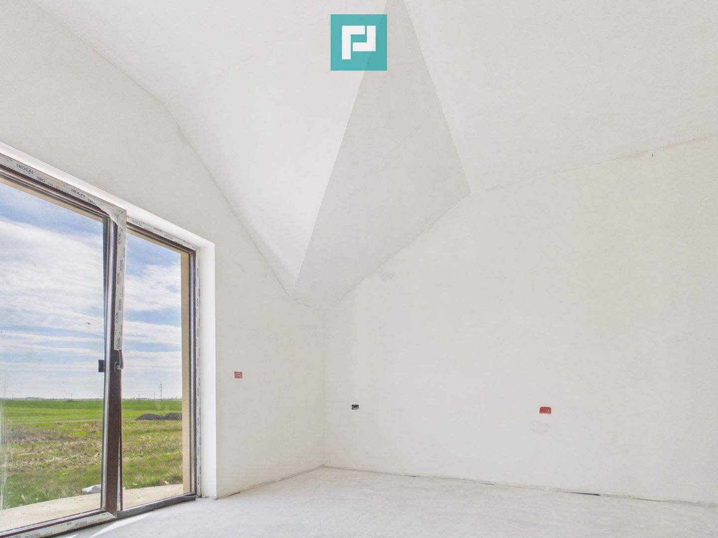 Duplex spațios 102 mp utili, teren 350mp in Covaci - Poză 25