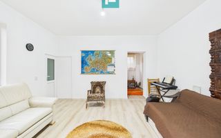 Casă renovată în localitatea Lazuri, Arad - Poză 2