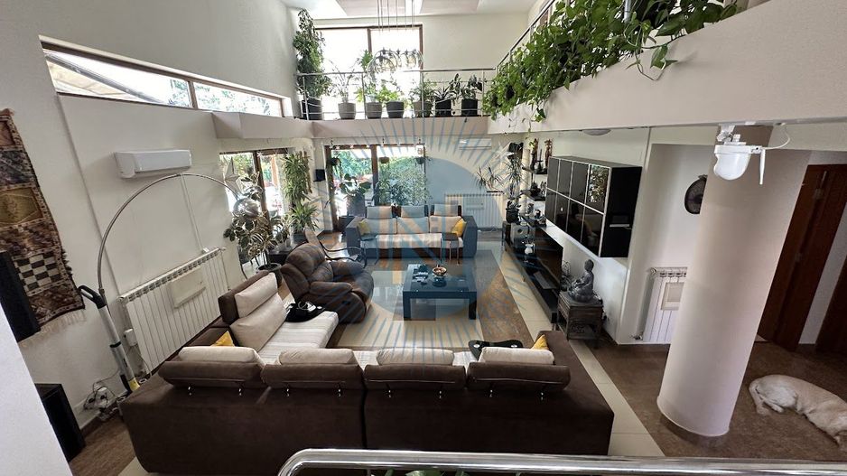 Vila cu piscina British School - Poză 14