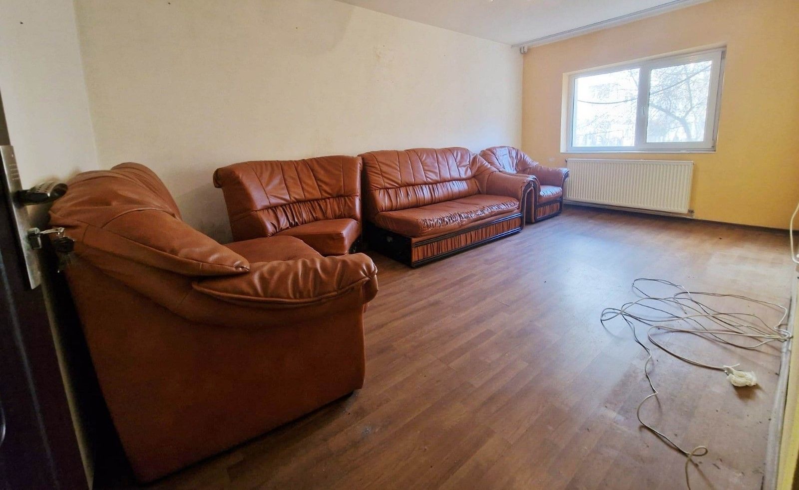 Apartament 3 camere – parter – zona 2 Cocosi, Micro 20 - Poză 2