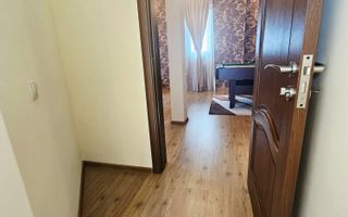 Vilă spațioasă Strejnicu S+P+1E+M, 8 camere, garaj, teren 595 mp - Poză 77