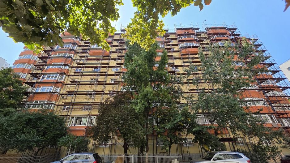 Apartament Emil Botta // Casa de Pensii - Poză 1