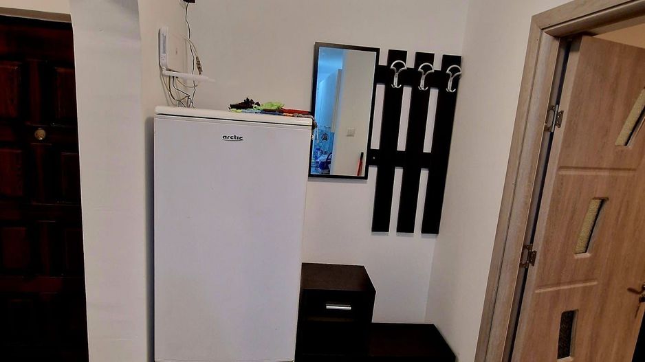 Apartament 2 camere. Decomandat. Renovat. Mobilat. Huedin, Straja. - Poză 6