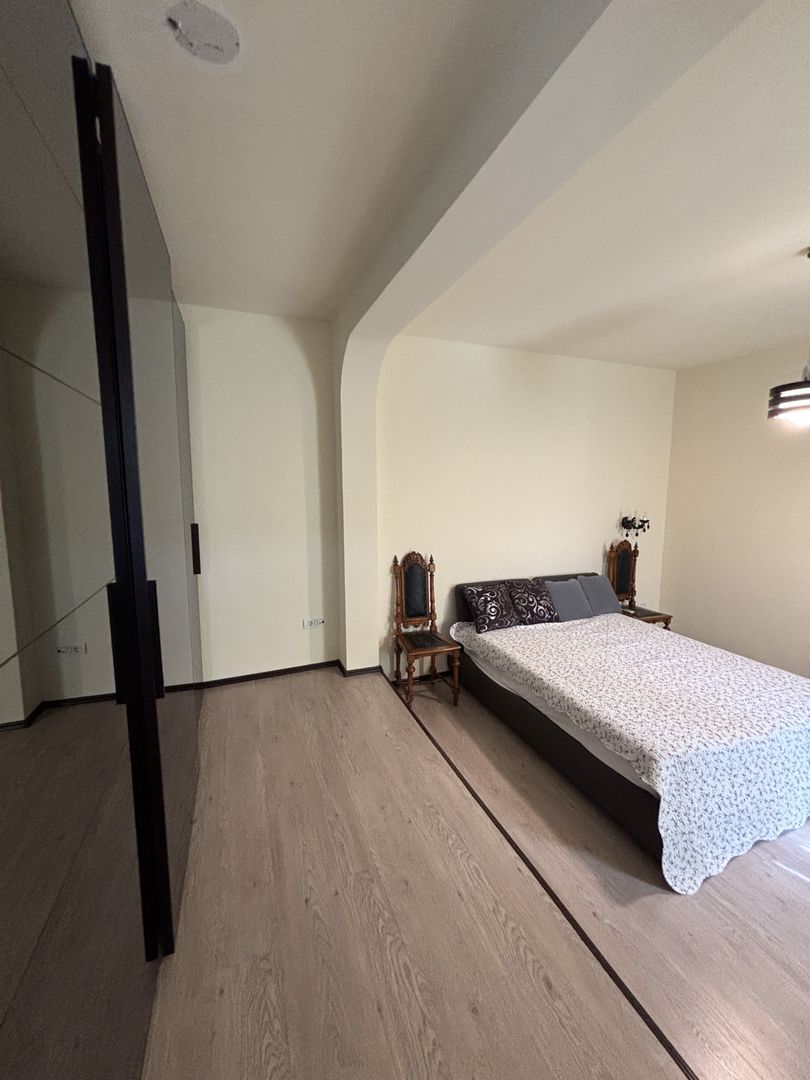 Apartament privat la casa la 5 minute de Piața Victoriei - Poză 44