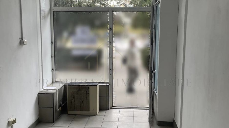 Spatiu Comercial de vanzare in Onesti - Poză 3