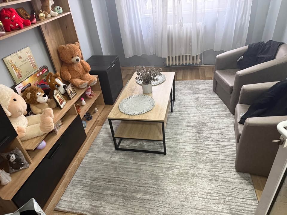Apartament 4 camere, decomandat, Cetate, Mercur, 2 bai, pivnita - Poză 1