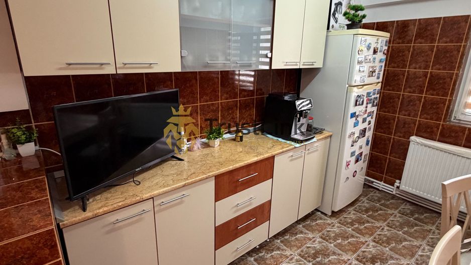 Apartament 3 camere de vanzare Alexandriei intersectie Margeanului - Poză 5