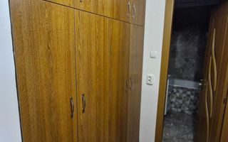 Vând apartament 3 camare - Poză 5
