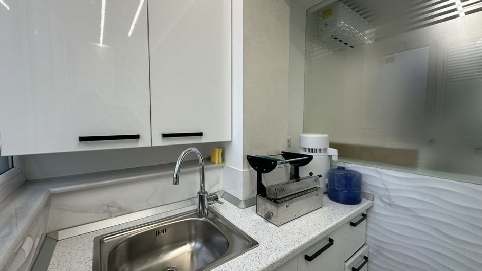 Clinica Stomatologica Premium – 2 Cabinete Complet Utilate – Metrou - Poză 10