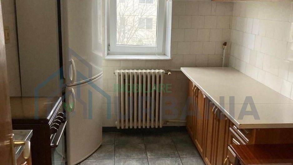 Apartament de vanzare 2 camere Copou Bulevardul Carol - Poză 3