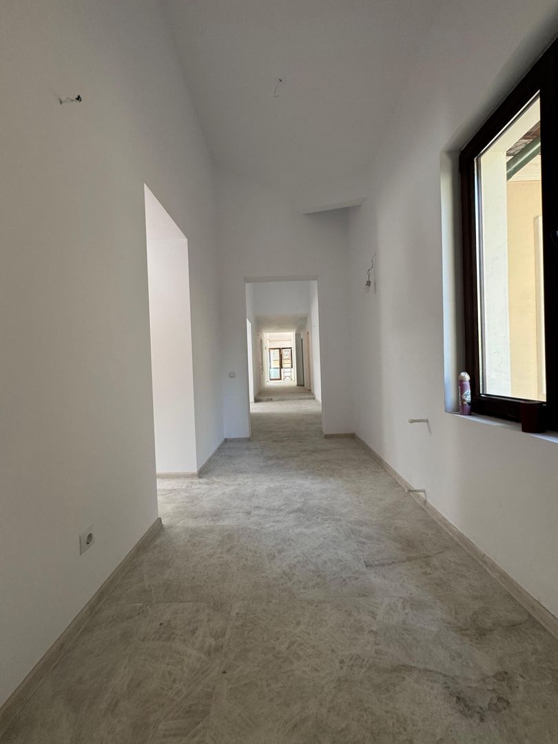 VILĂ CU POTENȚIAL MULTIPLU| HERASTRAU - Poză 20