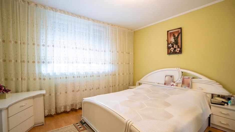 Casa Iosia Barcaului 6 camere - Poză 2