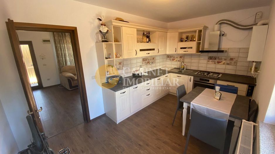 EXCLUSIVITATE - Casa de vanzare in Valea Adanca, 5 drumuri, Mega Image - Poză 5