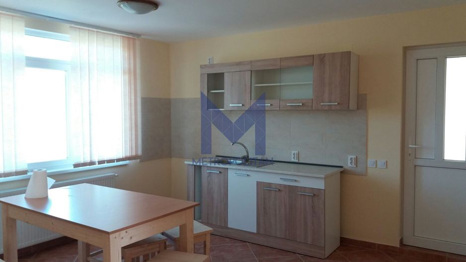 Cazare în vilă pentru echipe muncitori, cheltuieli incluse - Poză 1